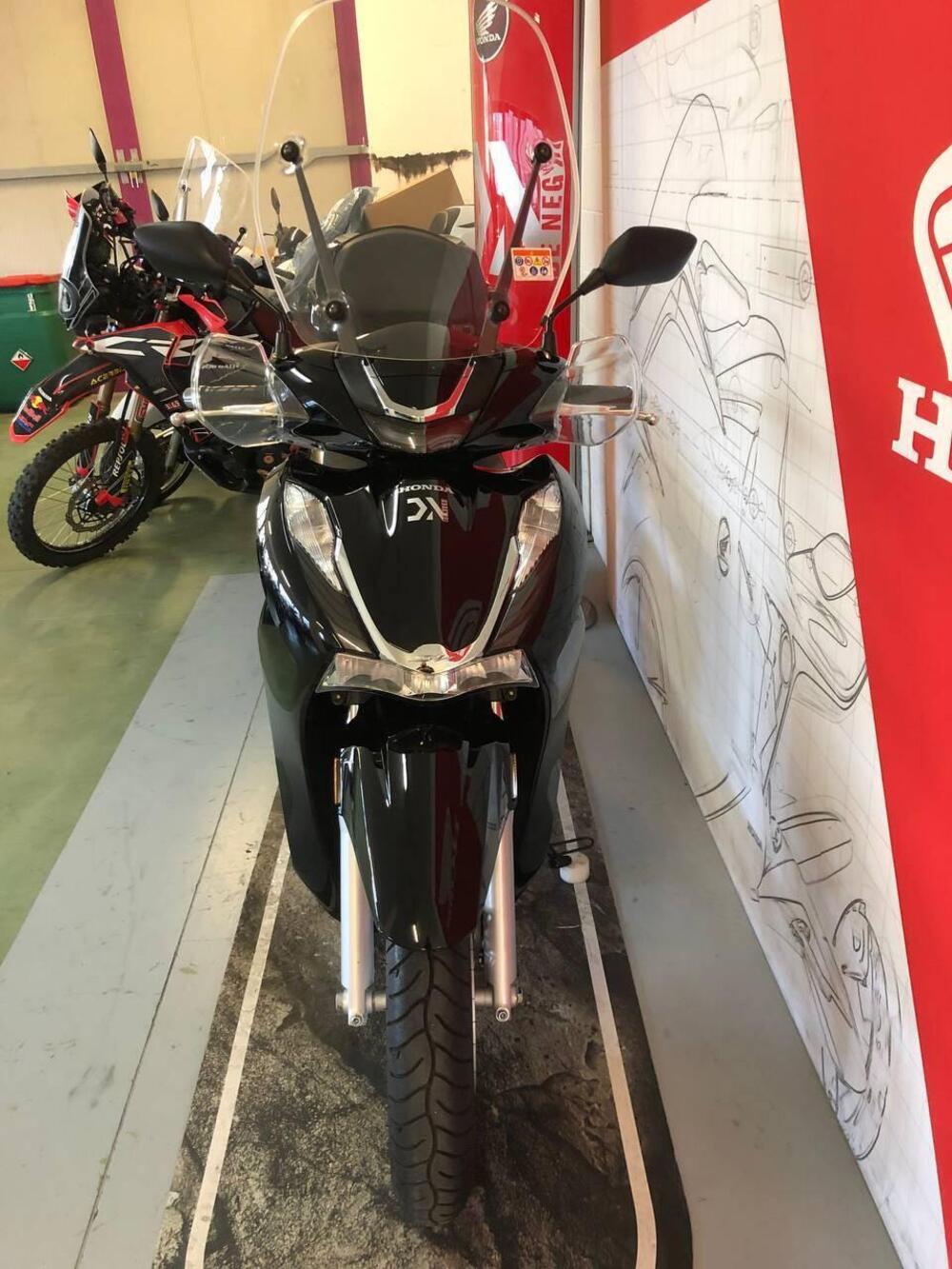 Honda SH 350 (2021 - 24) (3)