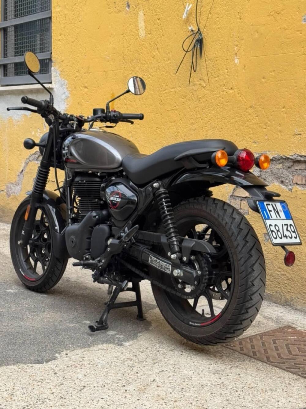 Royal Enfield HNTR 350 (2022 - 26) (4)