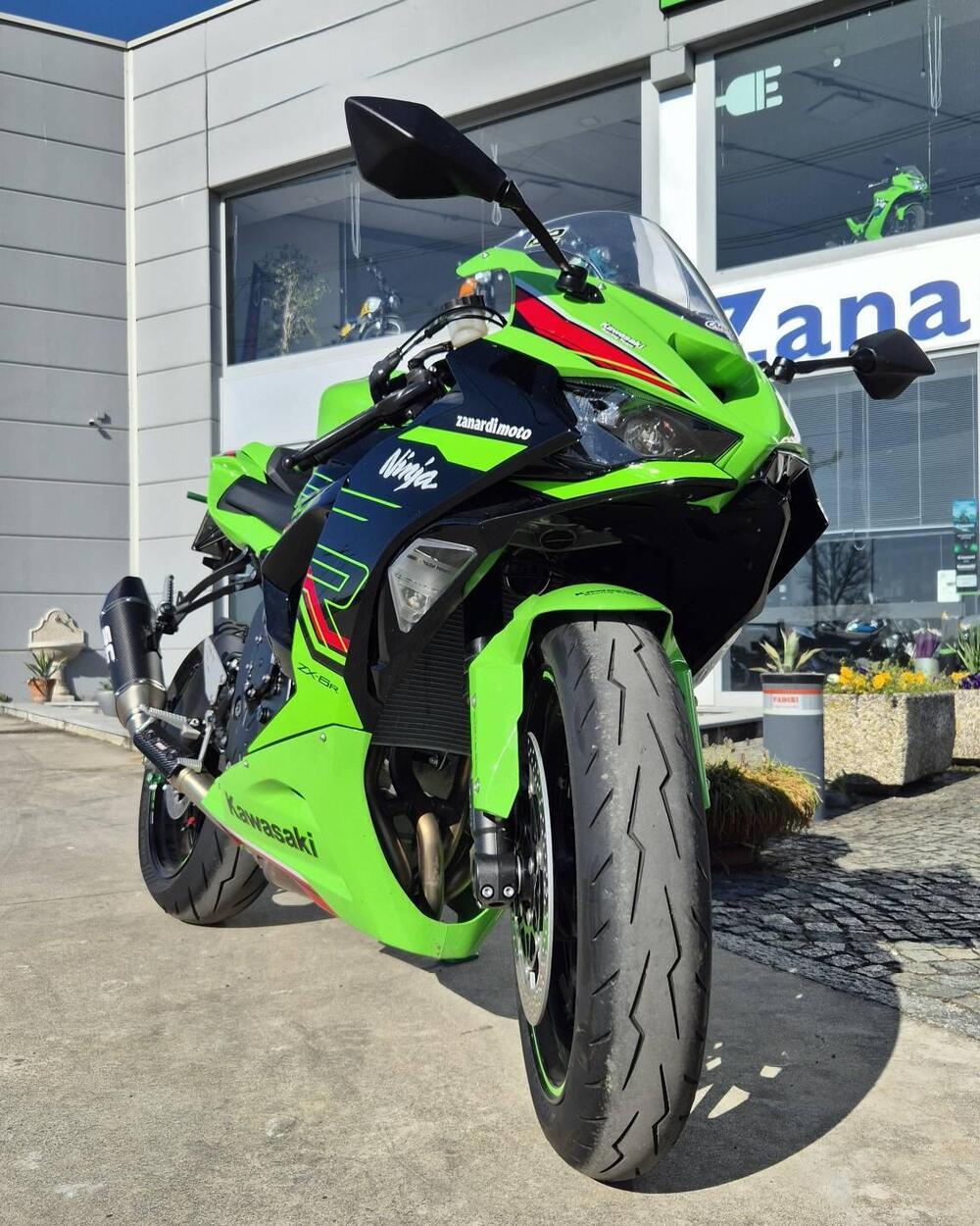 Kawasaki Ninja 636 ZX-6R (2024 - 26) (5)