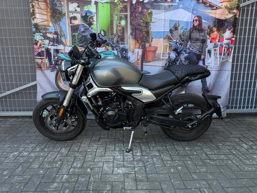 Voge Trofeo 500AC (2022 - 26) (2)