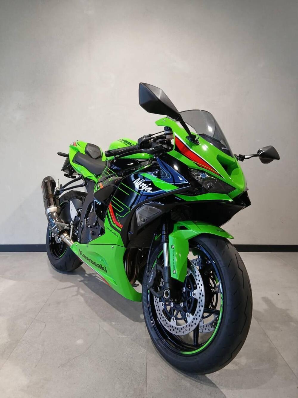 Kawasaki Ninja 636 ZX-6R (2024 - 26) (2)