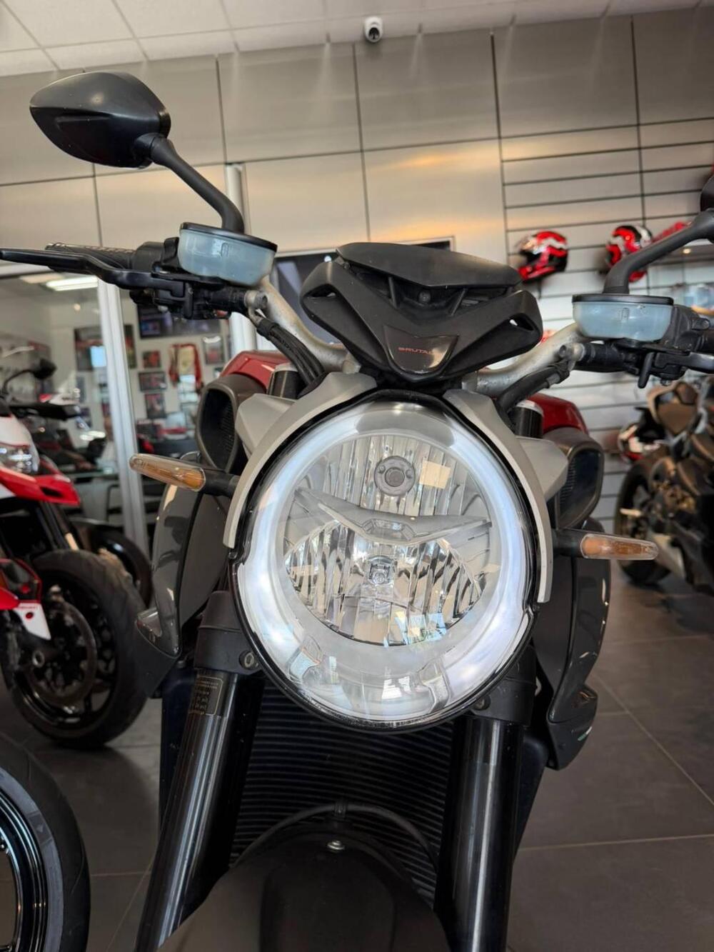 MV Agusta Brutale 800 EAS ABS (2016 - 19) (7)