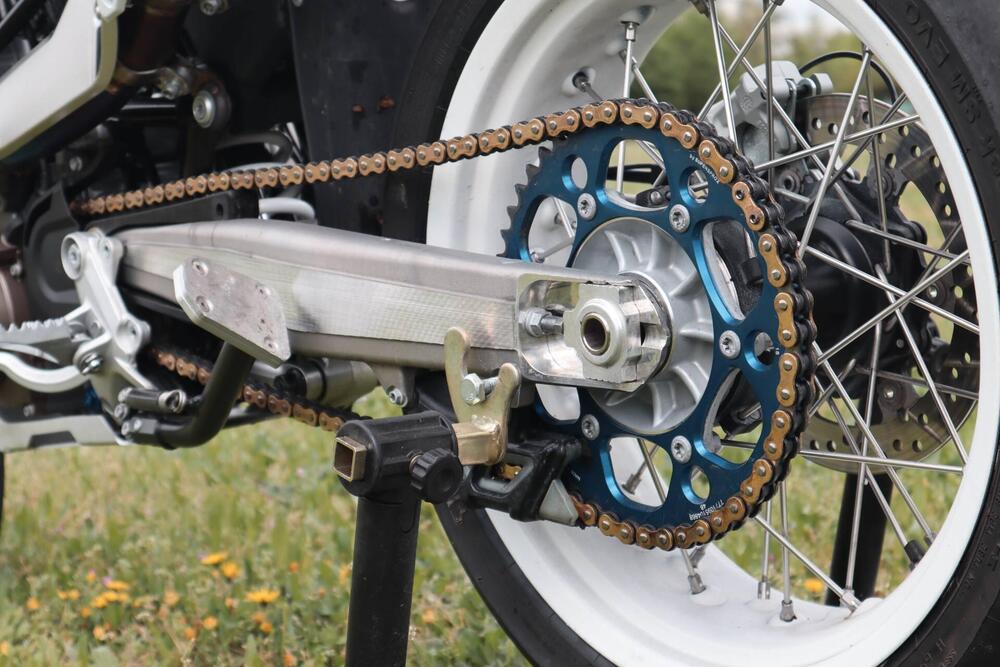 Husqvarna 701 Supermoto (2022) (6)