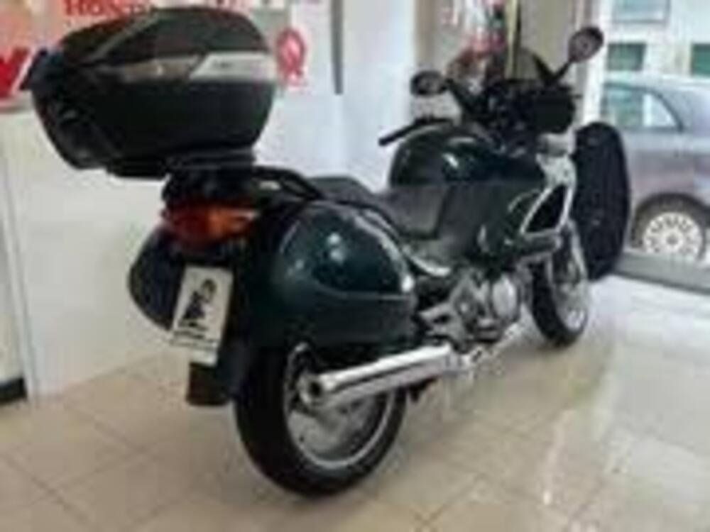 Honda Deauville 650 (1998 - 01) (3)