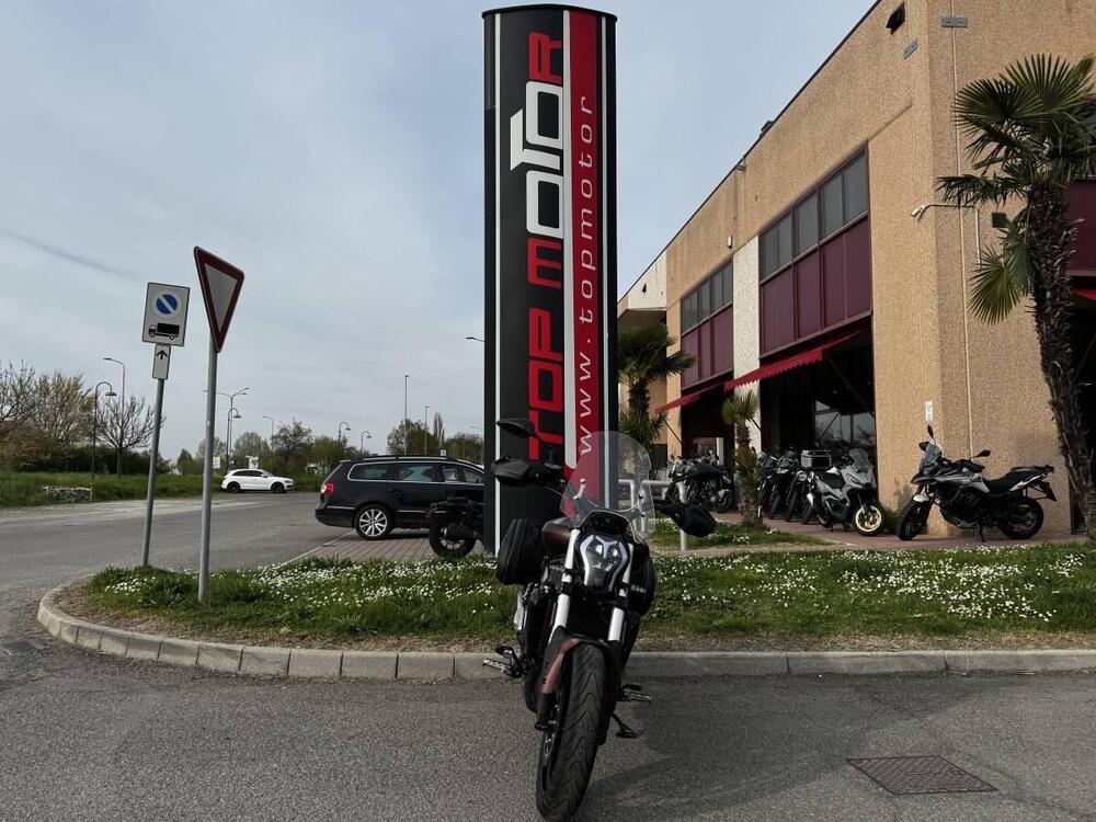 Benelli 502 C (2021 - 25) (2)