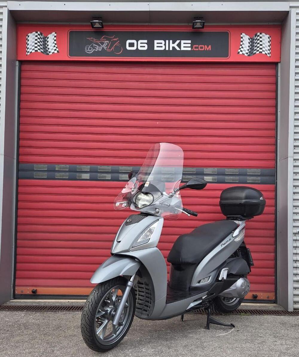 Kymco People 300i GT ABS (2016 - 20) (2)