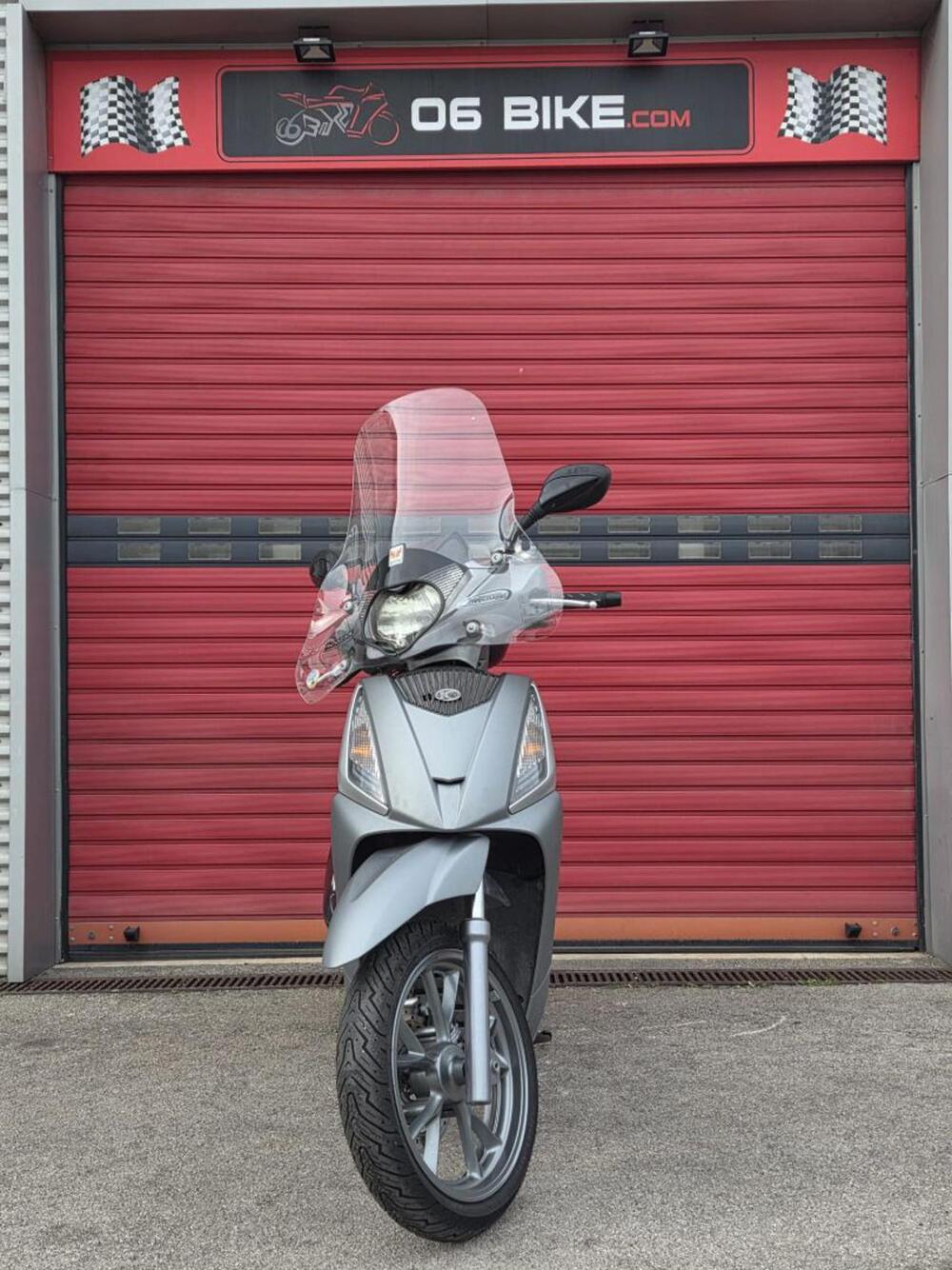 Kymco People 300i GT ABS (2016 - 20) (3)