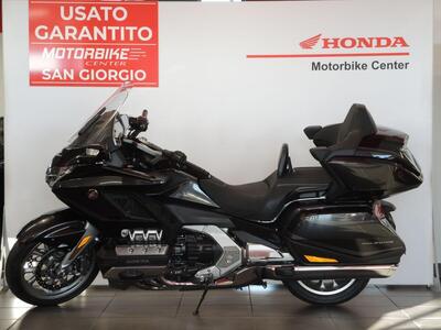 Honda GL 1800 Gold Wing Tour DCT (2021) usata