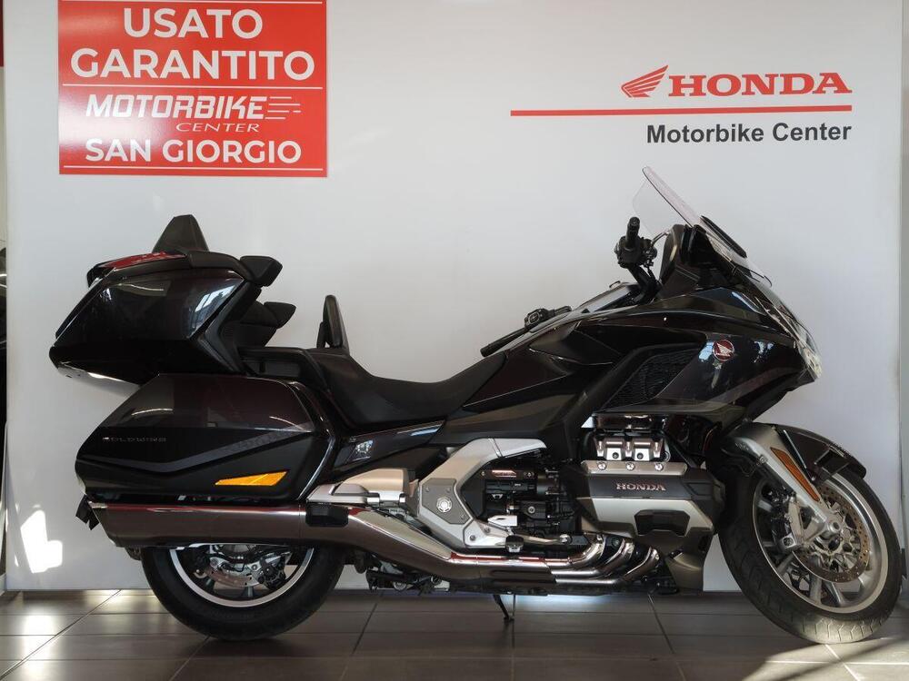 Honda GL 1800 Gold Wing Tour DCT (2021) (3)
