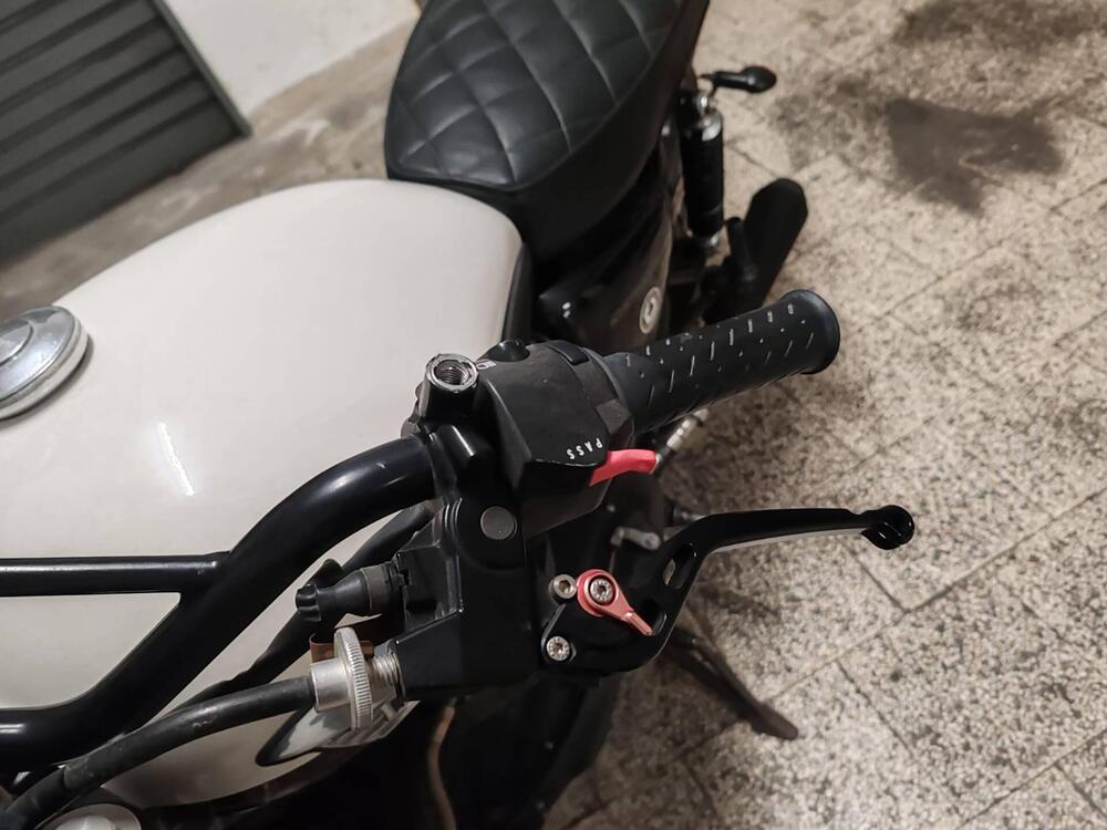 Triumph Scrambler (2006 - 17)