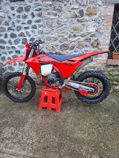 GASGAS EC 500 F (2026) usata