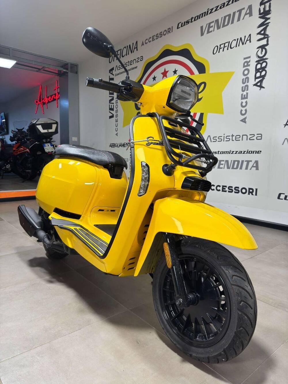 Lambretta V200 Special (2021 - 26) (2)