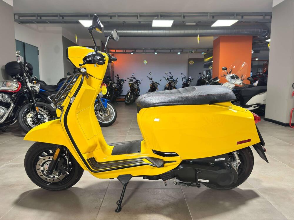Lambretta V200 Special (2021 - 26) (4)