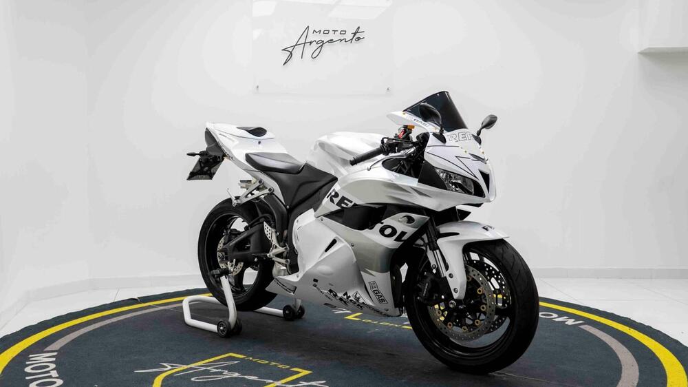 Honda CBR 600 RR (2009 - 12) (9)