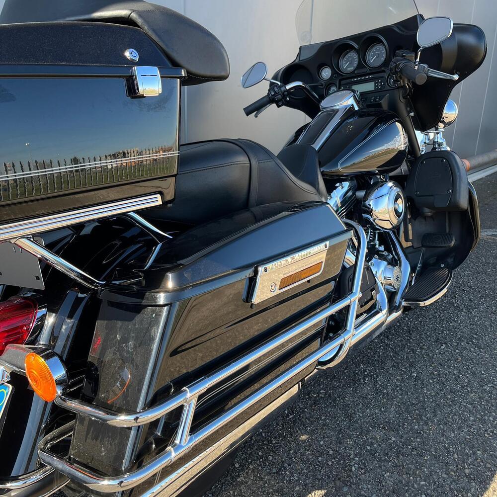 Harley-Davidson 1690 Electra Glide Classic (2010 - 12) - FLHTC (13)