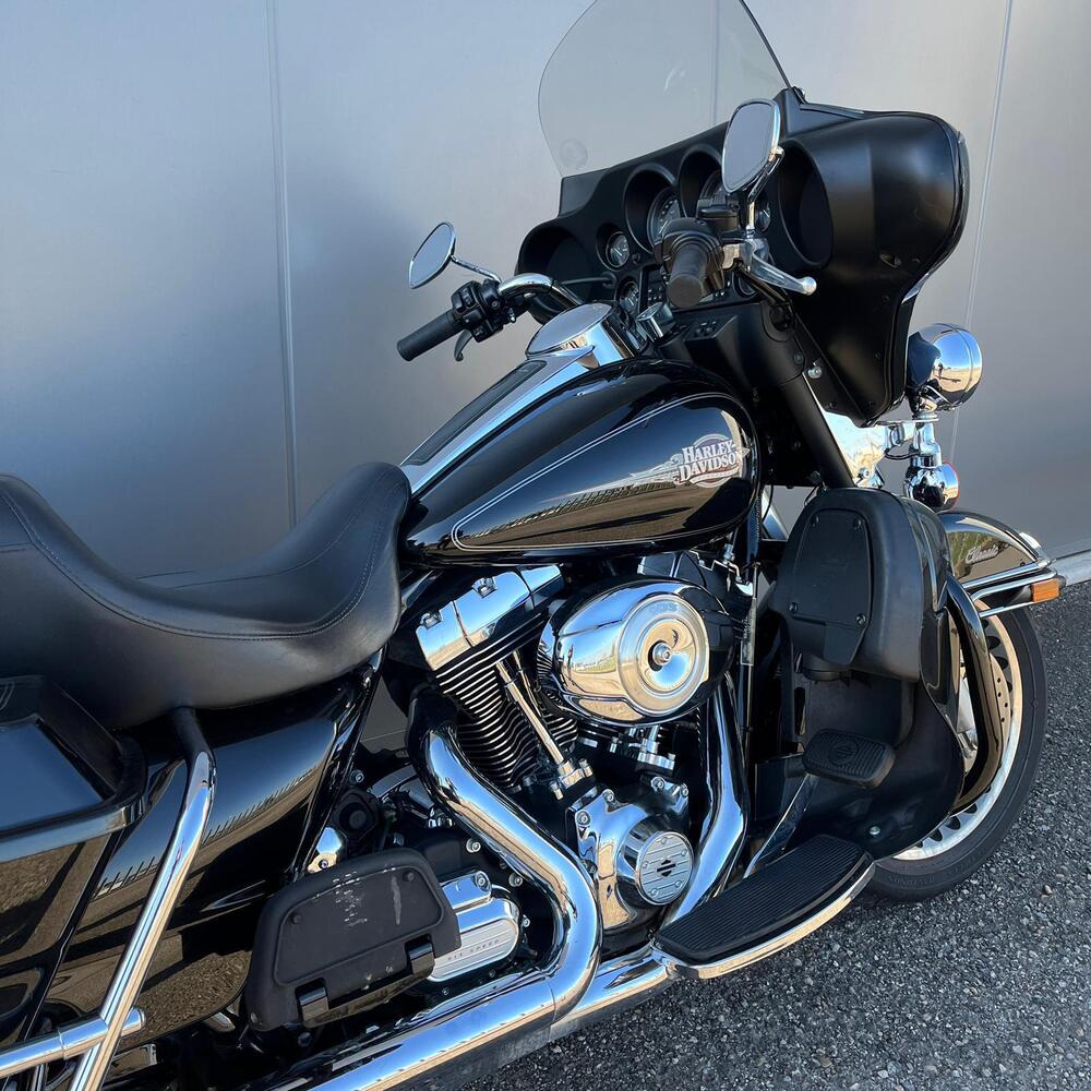 Harley-Davidson 1690 Electra Glide Classic (2010 - 12) - FLHTC (6)