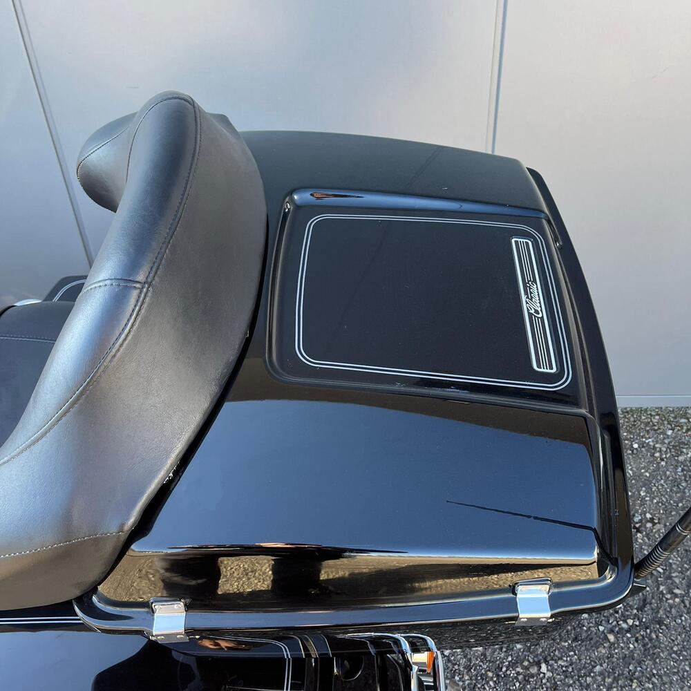 Harley-Davidson 1690 Electra Glide Classic (2010 - 12) - FLHTC (14)