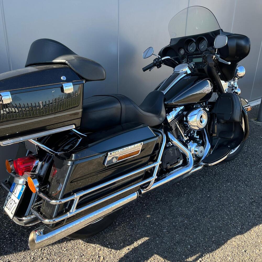 Harley-Davidson 1690 Electra Glide Classic (2010 - 12) - FLHTC (8)