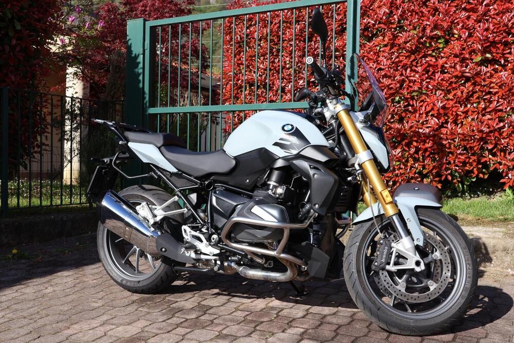 Bmw R 1250 R (2021 - 25) (2)