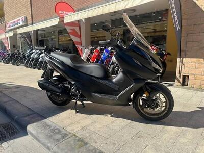 Zontes ZT350-E (2023 - 25) usata