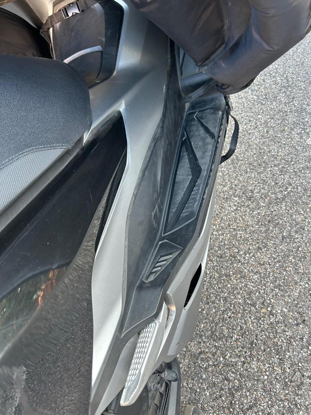 Honda Forza 300 Deluxe ABS (2018 - 20) (10)