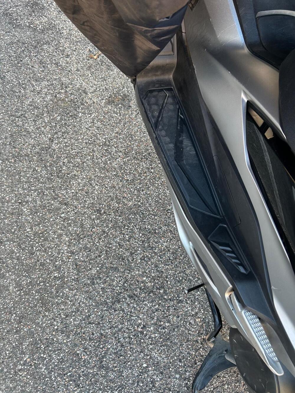 Honda Forza 300 Deluxe ABS (2018 - 20) (11)