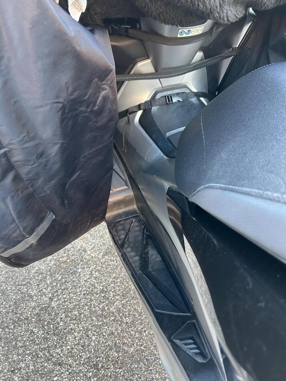 Honda Forza 300 Deluxe ABS (2018 - 20) (9)