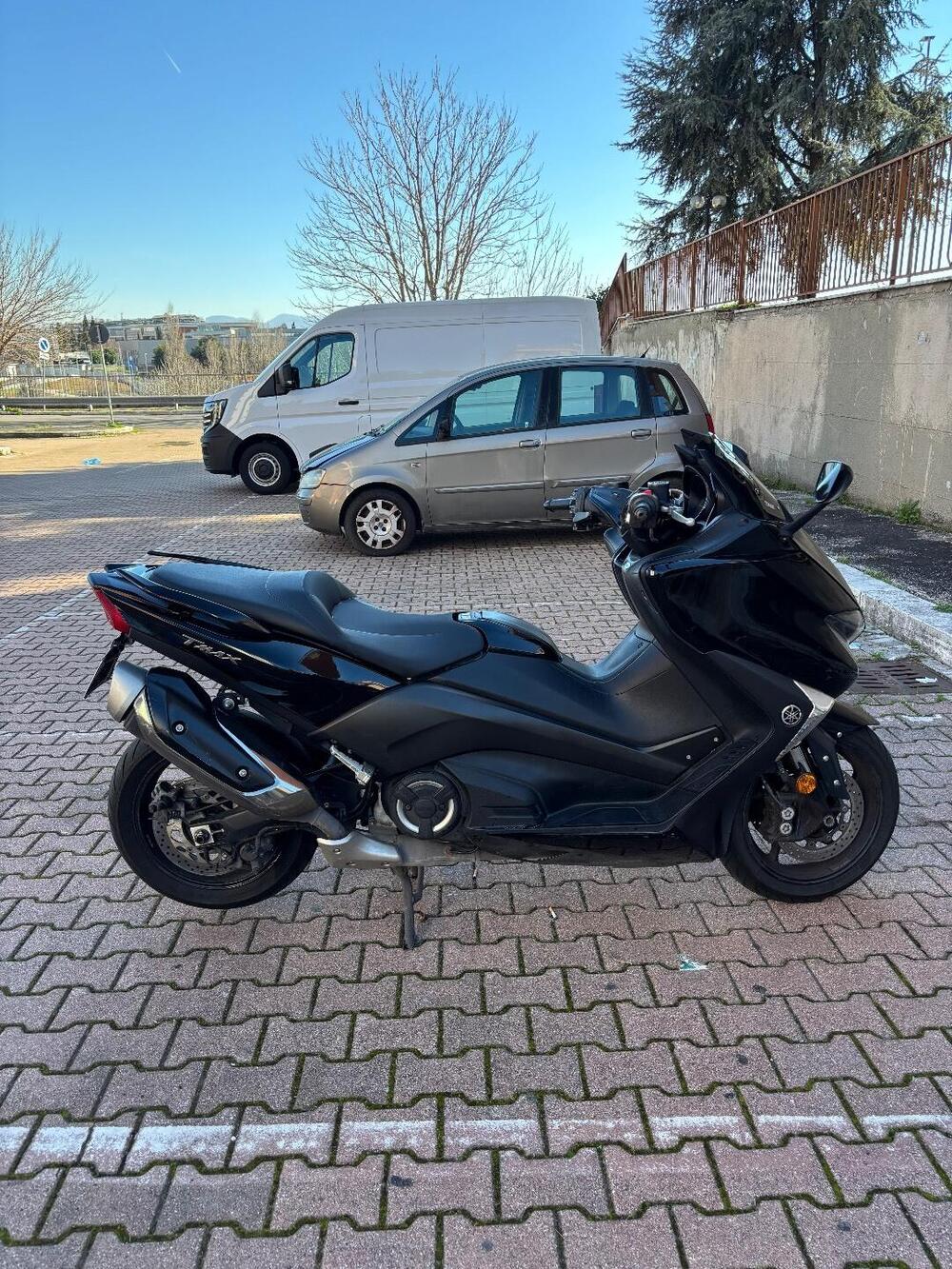 Yamaha T-Max 530 (2017 - 19) (2)