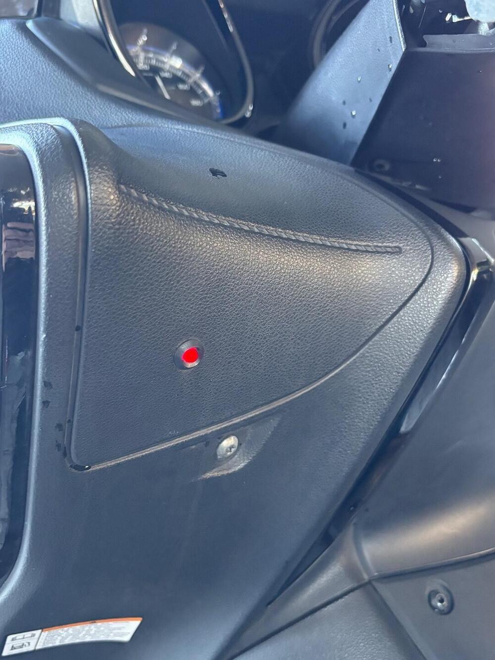 Yamaha T-Max 530 (2017 - 19) (13)