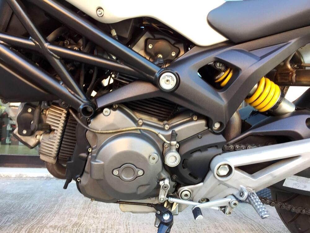 Ducati Monster 696 Plus (2007 - 14) (18)