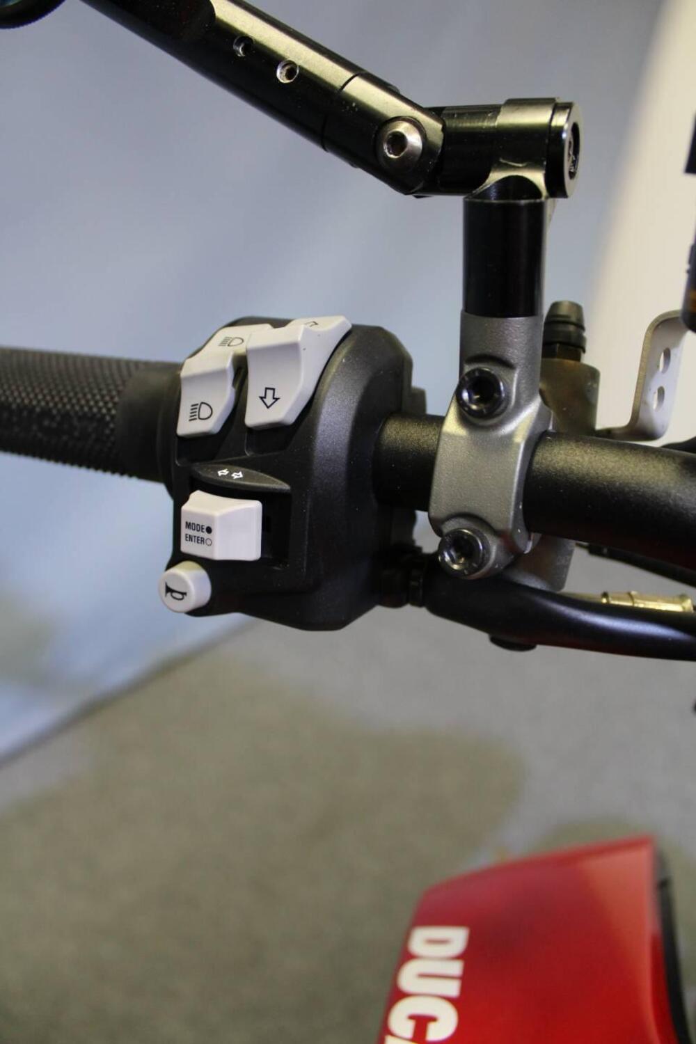 Ducati Hypermotard 950 (2019 - 20) (10)