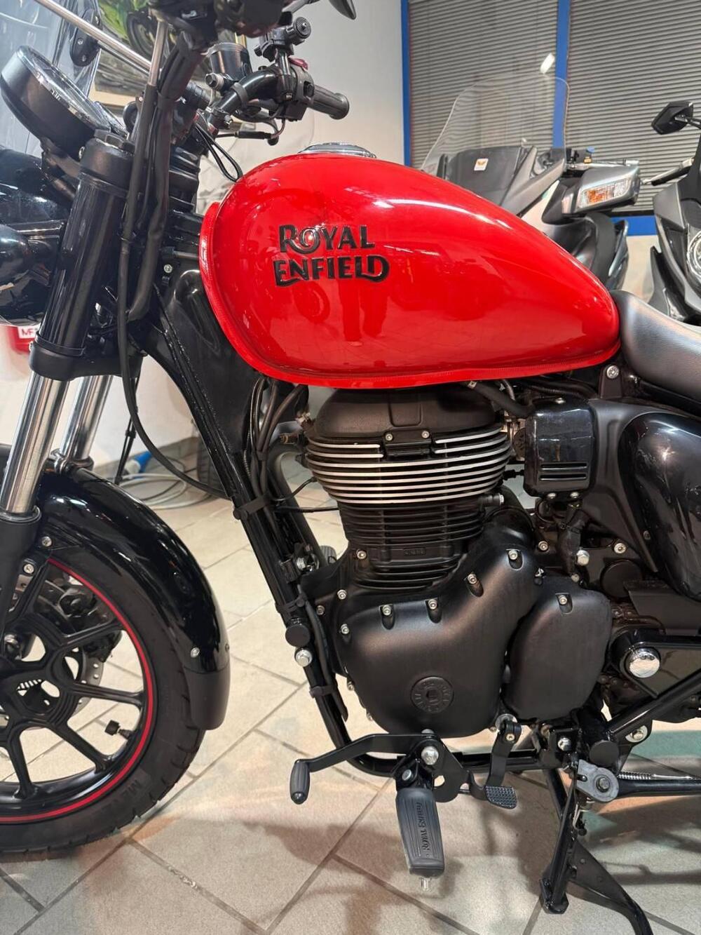 Royal Enfield Meteor 350 (2021 - 26) (10)