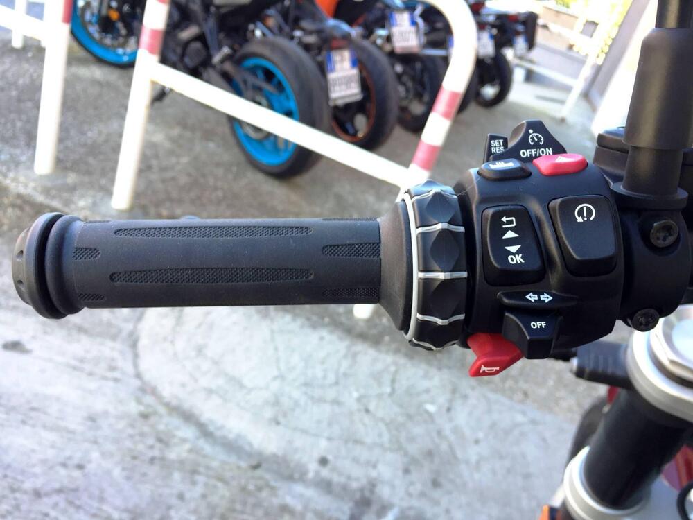 Bmw R 12 (2024 - 26) (12)