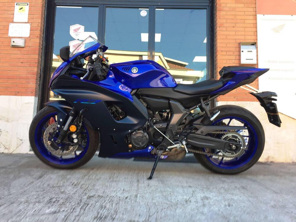 Yamaha YZF R7 (2021 - 25) (5)