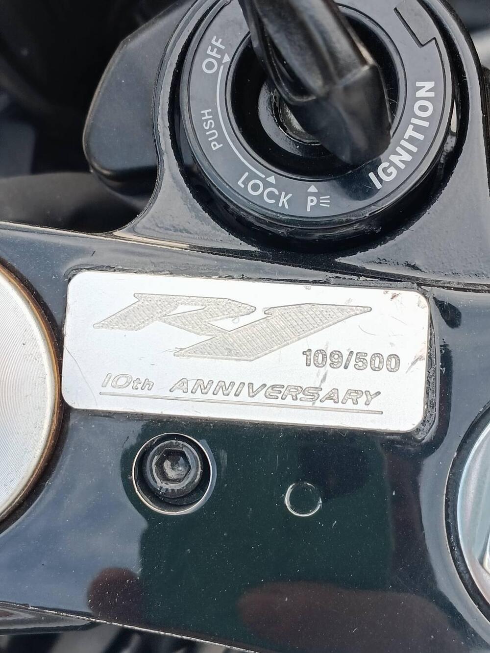 Yamaha YZF R1 (2009 - 11) (9)