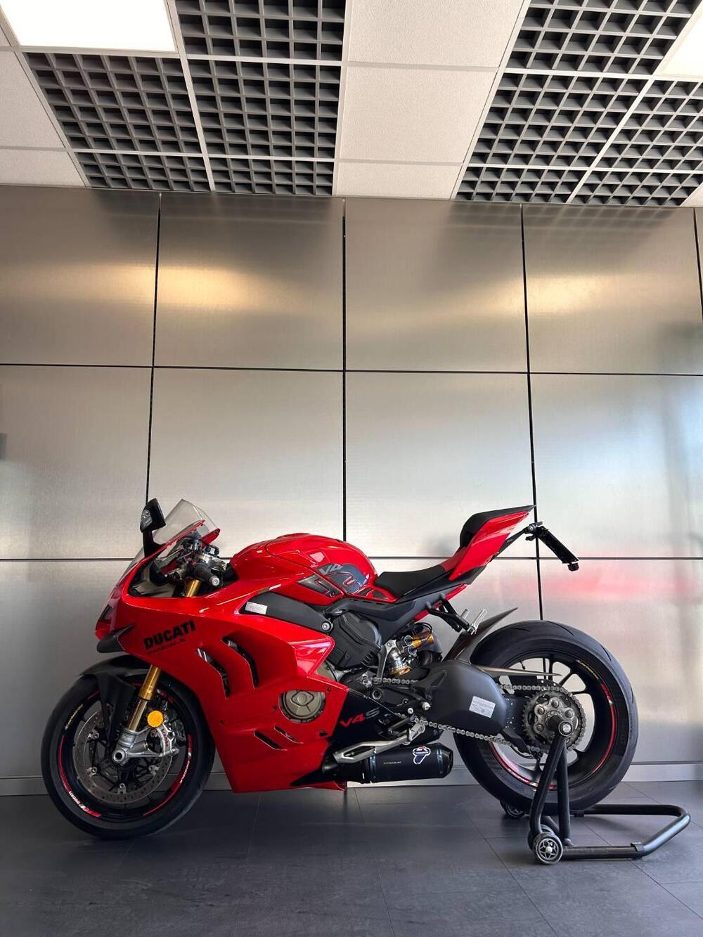 Ducati Panigale V4 S (2022 - 24) (3)