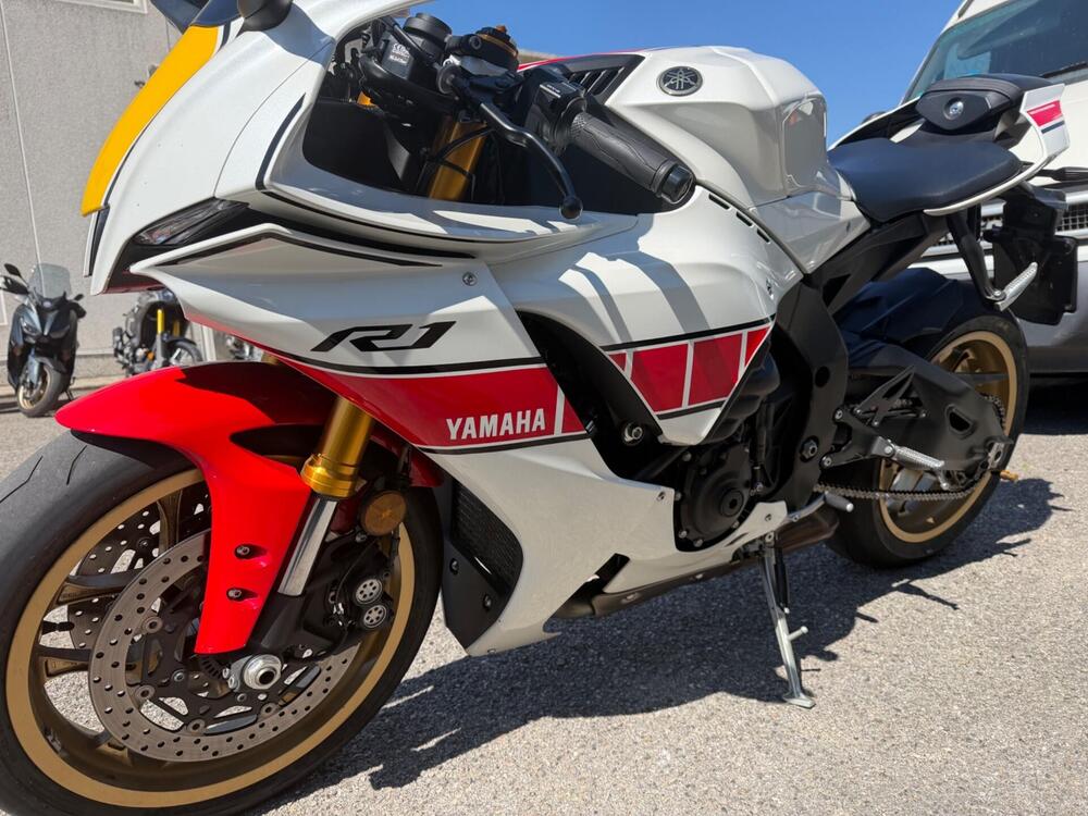 Yamaha YZF R1 World GP 60th Anniversary (2022 - 23) (4)