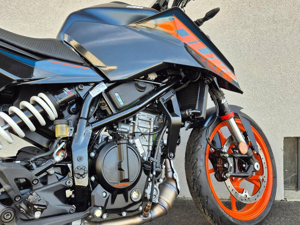 KTM 125 Duke (2024 - 25) (8)