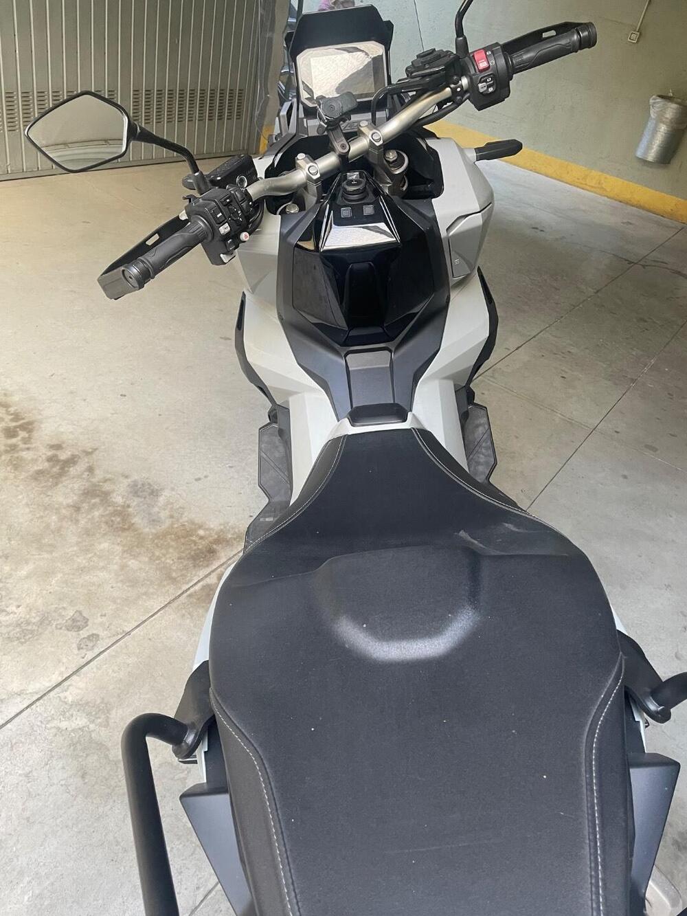 Honda X-ADV 750 DCT (2021 - 24) (3)