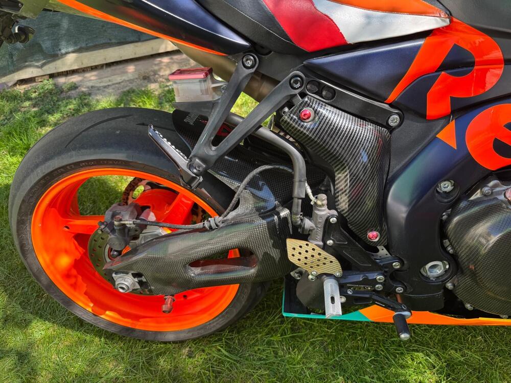 Honda CBR 1000 RR Fireblade (2006 - 07) (4)