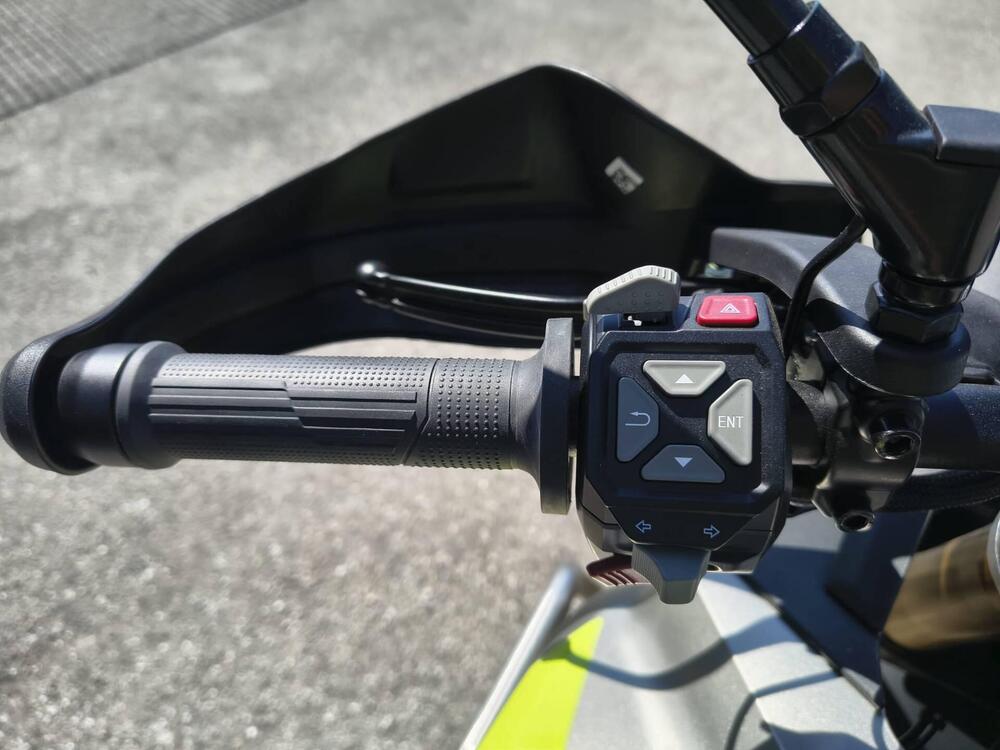 Voge Valico 900DSX (2024 - 26) (5)