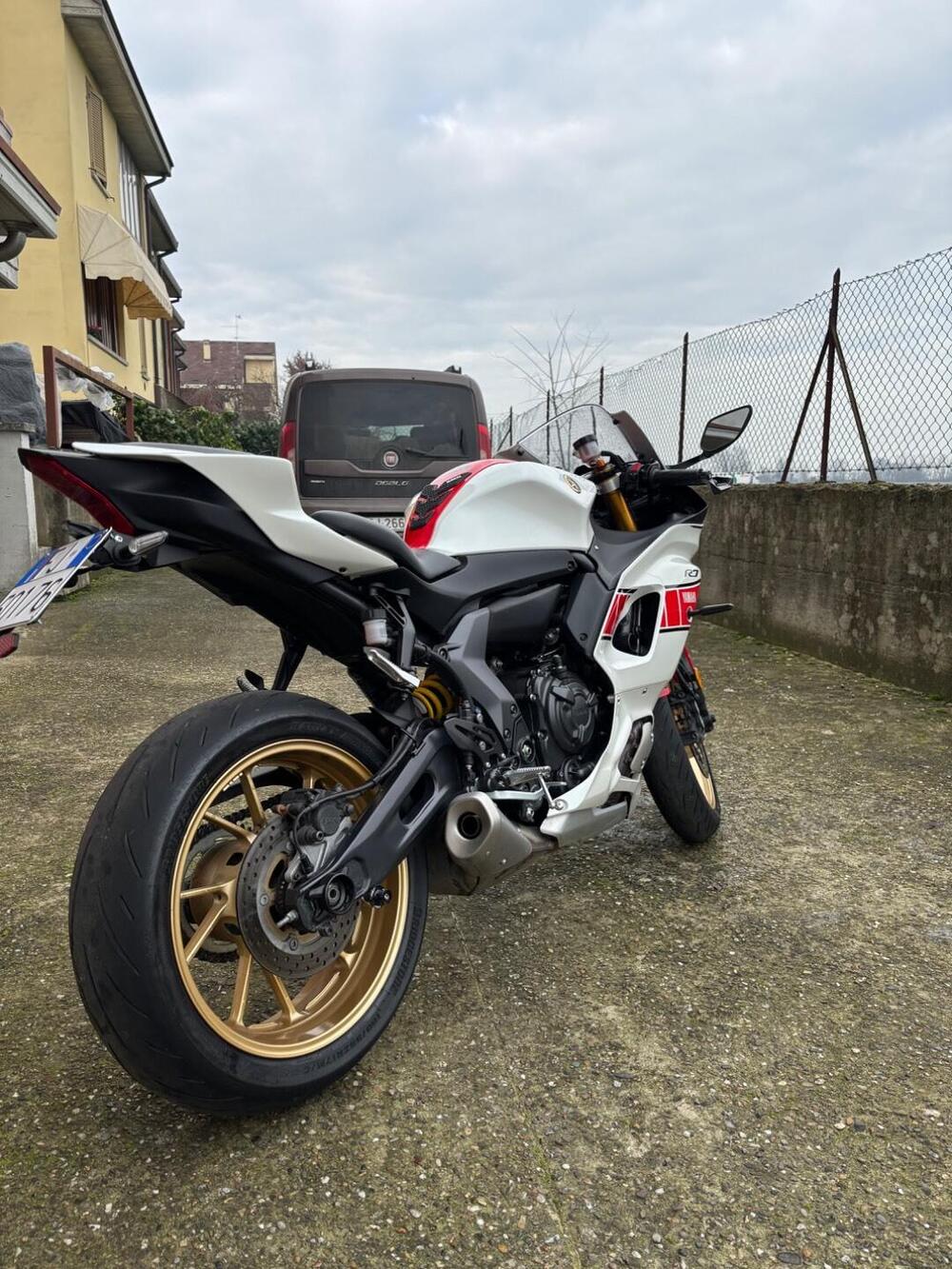 Yamaha YZF R7 World GP 60th Anniversary (2022 - 23) (3)