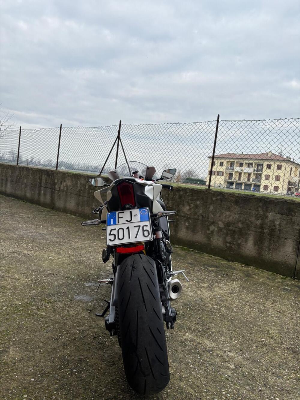 Yamaha YZF R7 World GP 60th Anniversary (2022 - 23) (4)