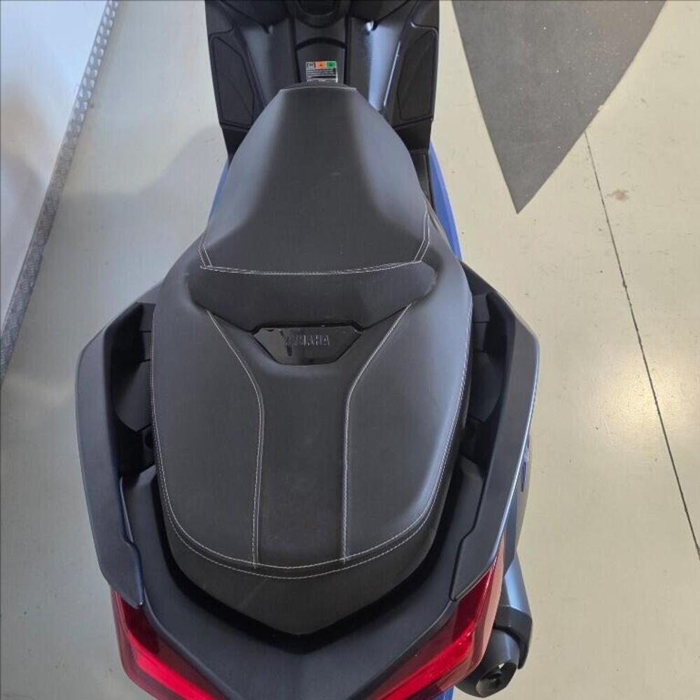 Yamaha X-Max 300 (2021 - 24) (4)