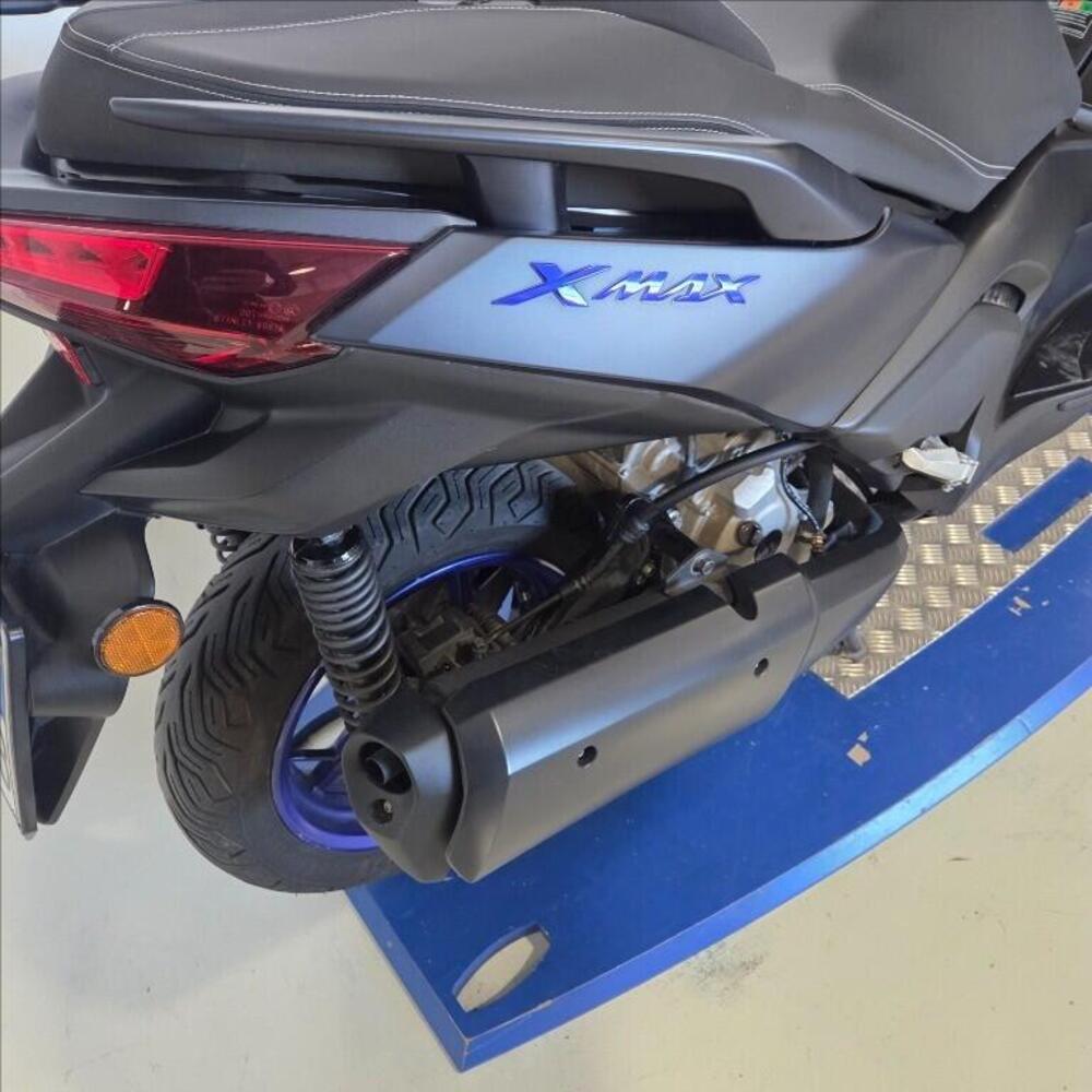 Yamaha X-Max 300 (2021 - 24) (5)