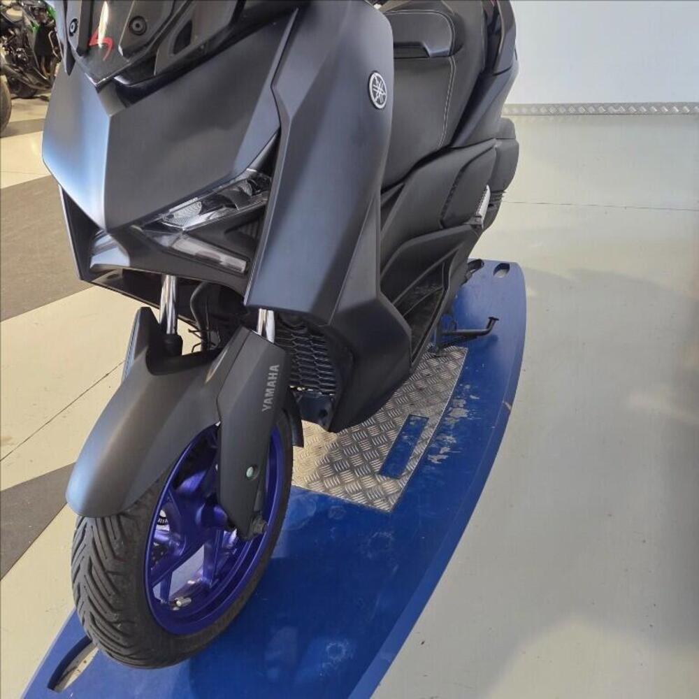 Yamaha X-Max 300 (2021 - 24) (9)