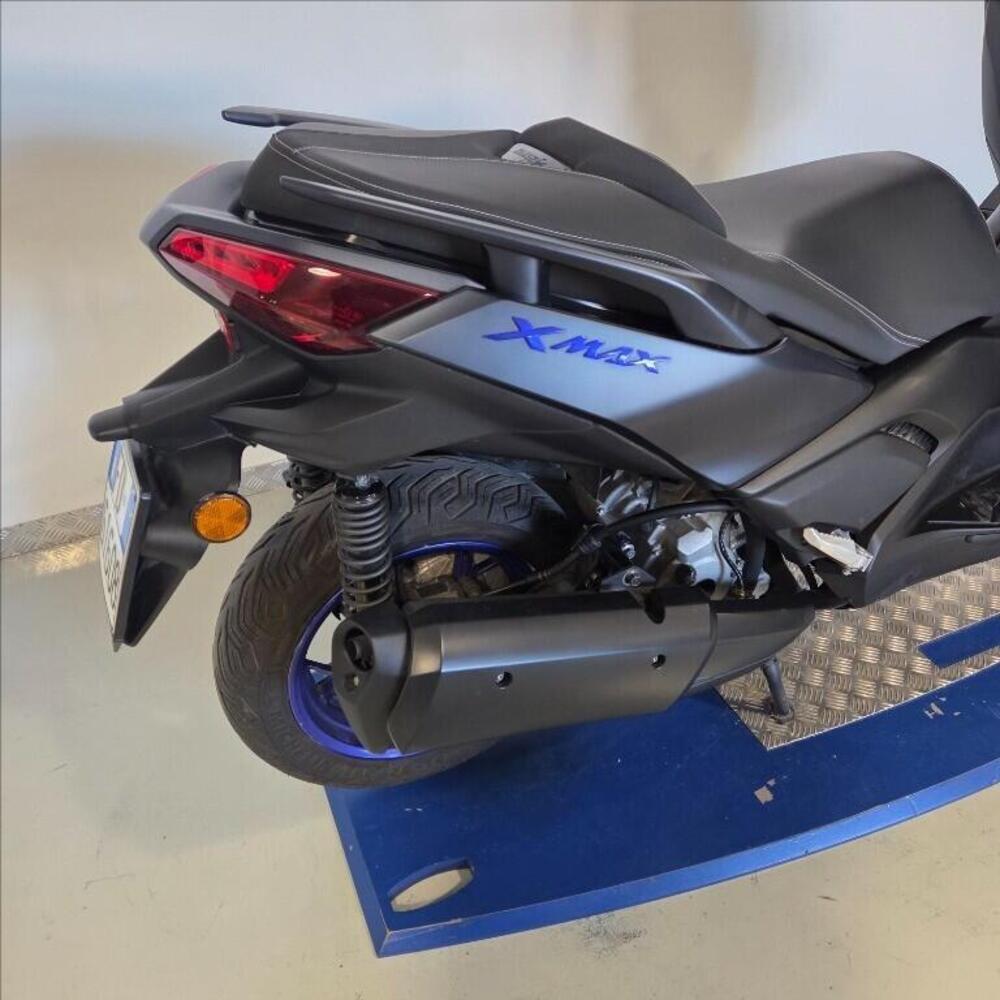 Yamaha X-Max 300 (2021 - 24) (11)