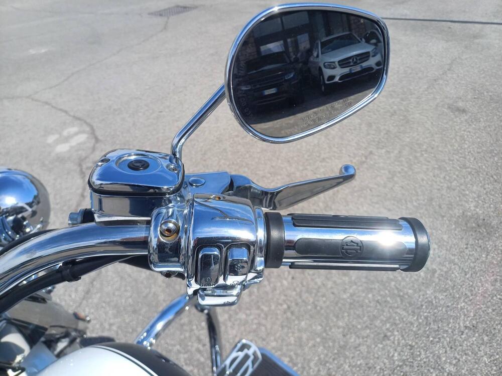 Harley-Davidson 1450 Deluxe (2005 - 06) - FLSTNI (10)