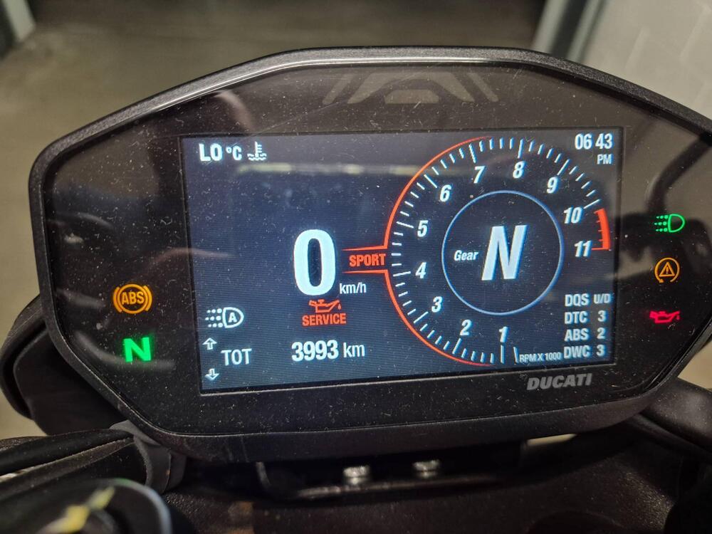 Ducati Hypermotard 950 RVE (2022 - 25) (6)