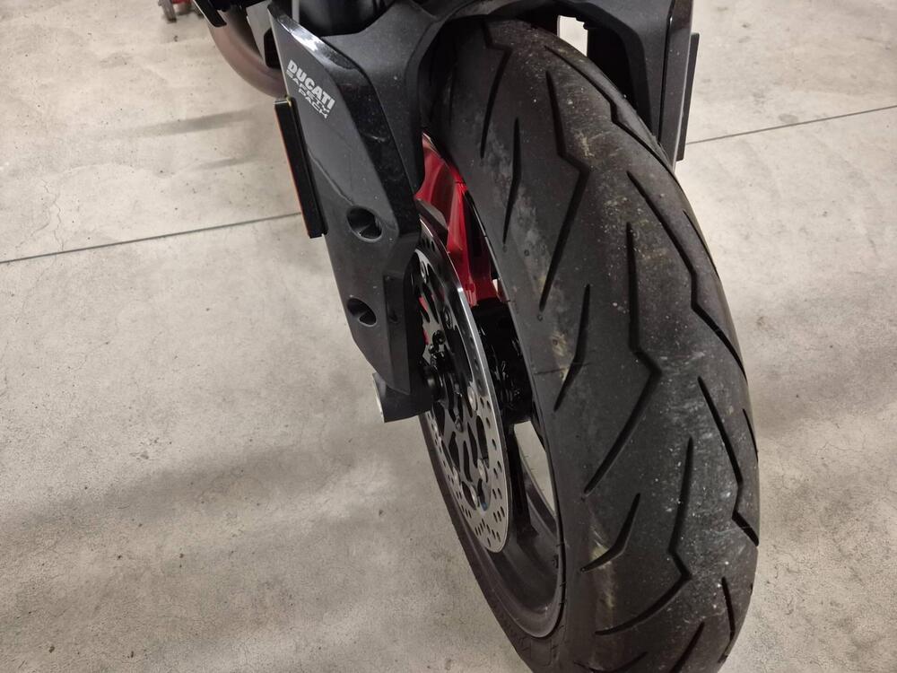 Ducati Hypermotard 950 RVE (2022 - 25) (7)